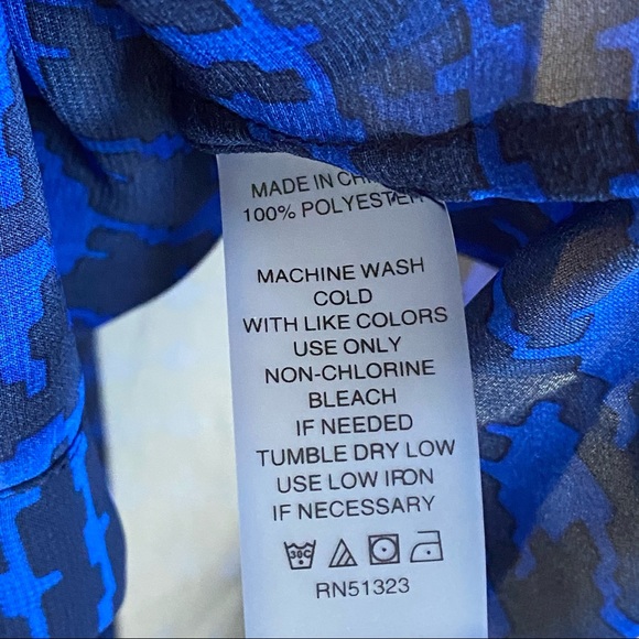 Vince Camuto Blue Black Sheer Hi-Low Blouse Top XS - Picture 7 of 8